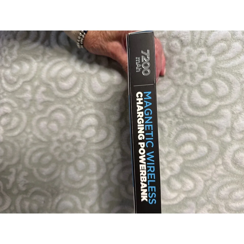 LAX 7200mAh Magnetic Wireless Charging Power Bank 22.5W USB-C PD Black MAGPD22B